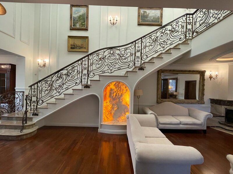 Piata Victoriei, Paris, Bucuresti,