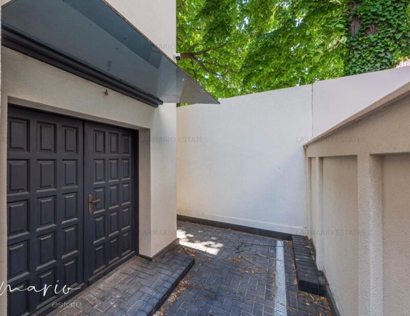 Piata Victoriei, Paris, Bucuresti,